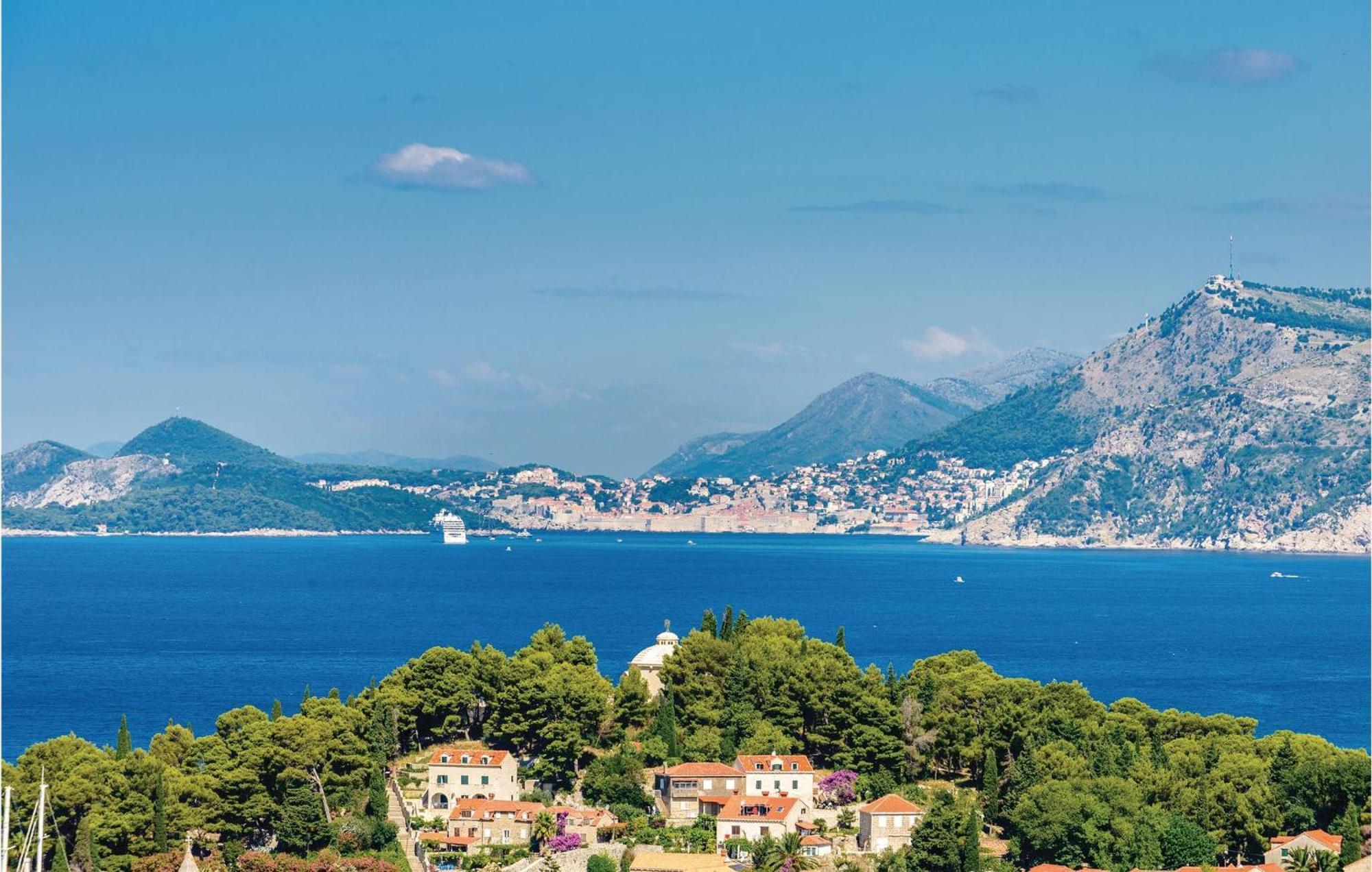 Amazing Apartment In Cavtat With House Sea View Exterior foto